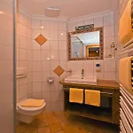 Hotel Rauchenwalderhof 3*