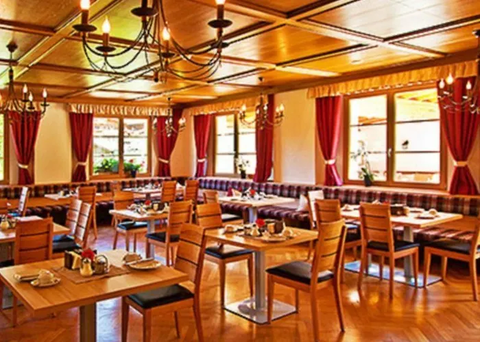 Otel Rauchenwalderhof Mayrhofen