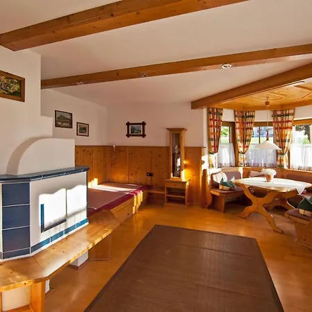 Rauchenwalderhof Szálloda 3*