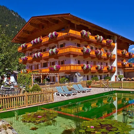 Rauchenwalderhof Szálloda Mayrhofen