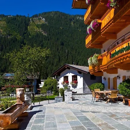 Rauchenwalderhof 3* Mayrhofen
