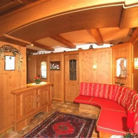 Rauchenwalderhof Szálloda Mayrhofen