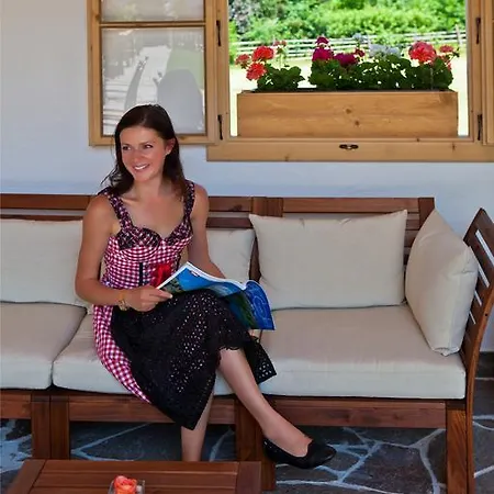 Rauchenwalderhof Szálloda 3*
