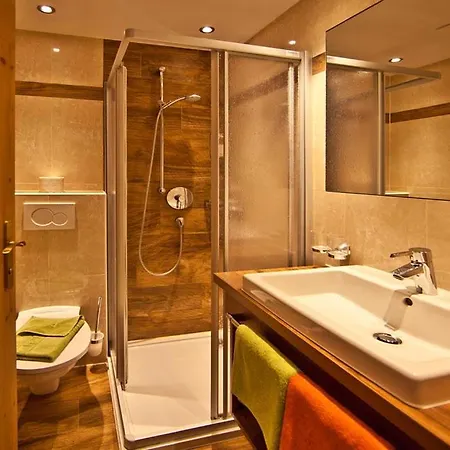 Szálloda Rauchenwalderhof 3*