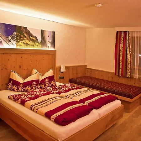 Rauchenwalderhof 3* Mayrhofen